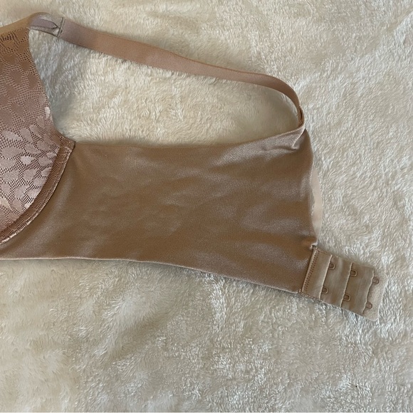 Warner’s Back to Smooth Lift Underwire Bra in Beige Bra 38D - Picture 3 of 3